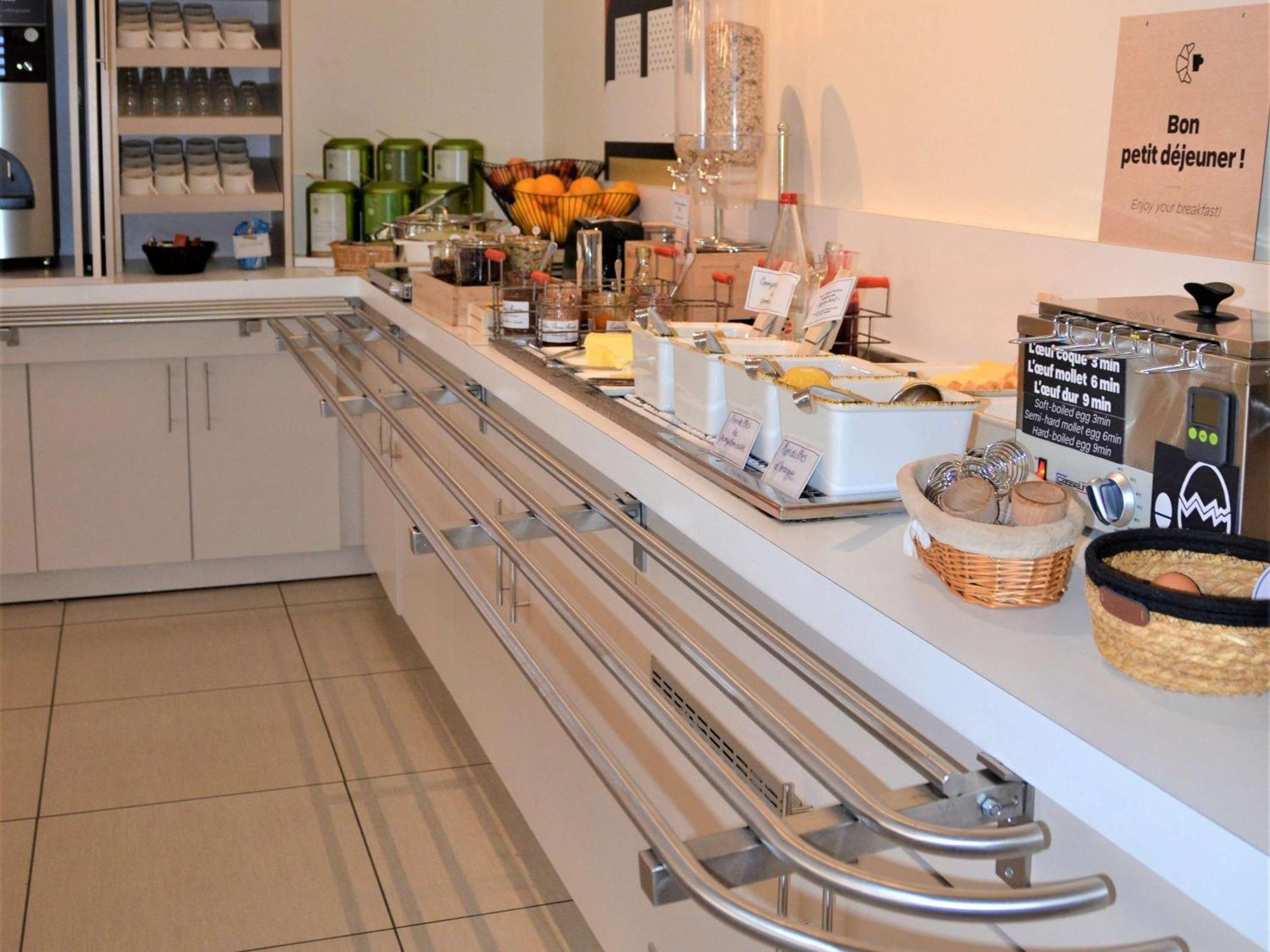 Hotel Ibis Guingamp Coeur De Bretagne Ploumagoar Екстер'єр фото
