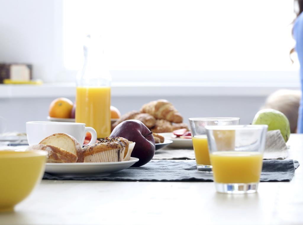 Hotel Ibis Guingamp Coeur De Bretagne Ploumagoar Екстер'єр фото